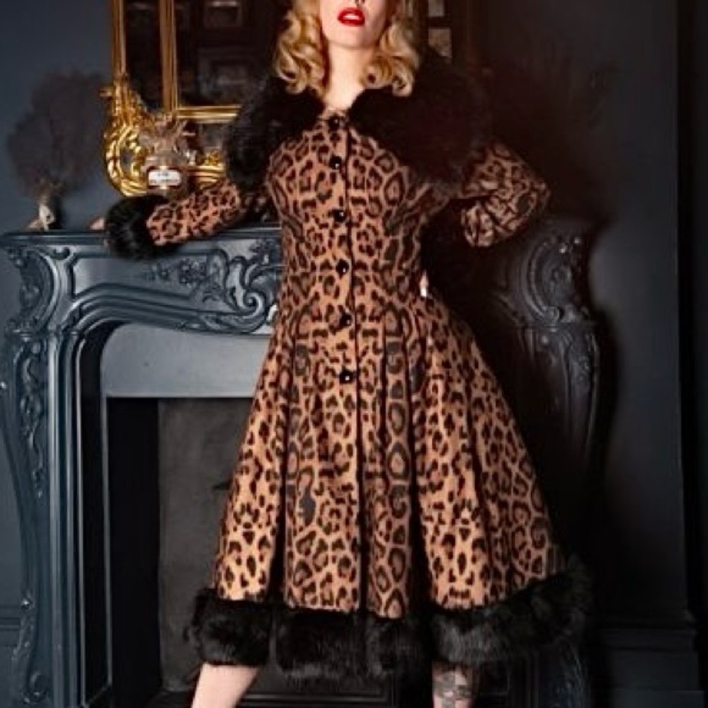 Collectif Pearl Vintage Fur Coat in Leopard